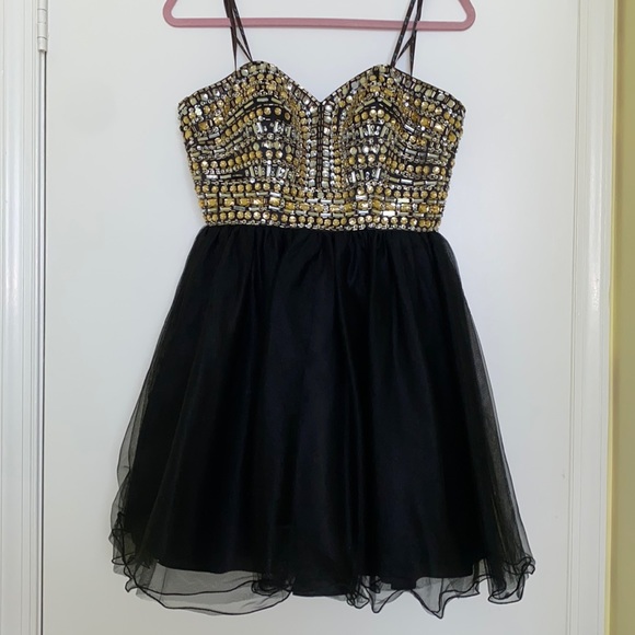 Homecoming Dress - Picture 1 of 4